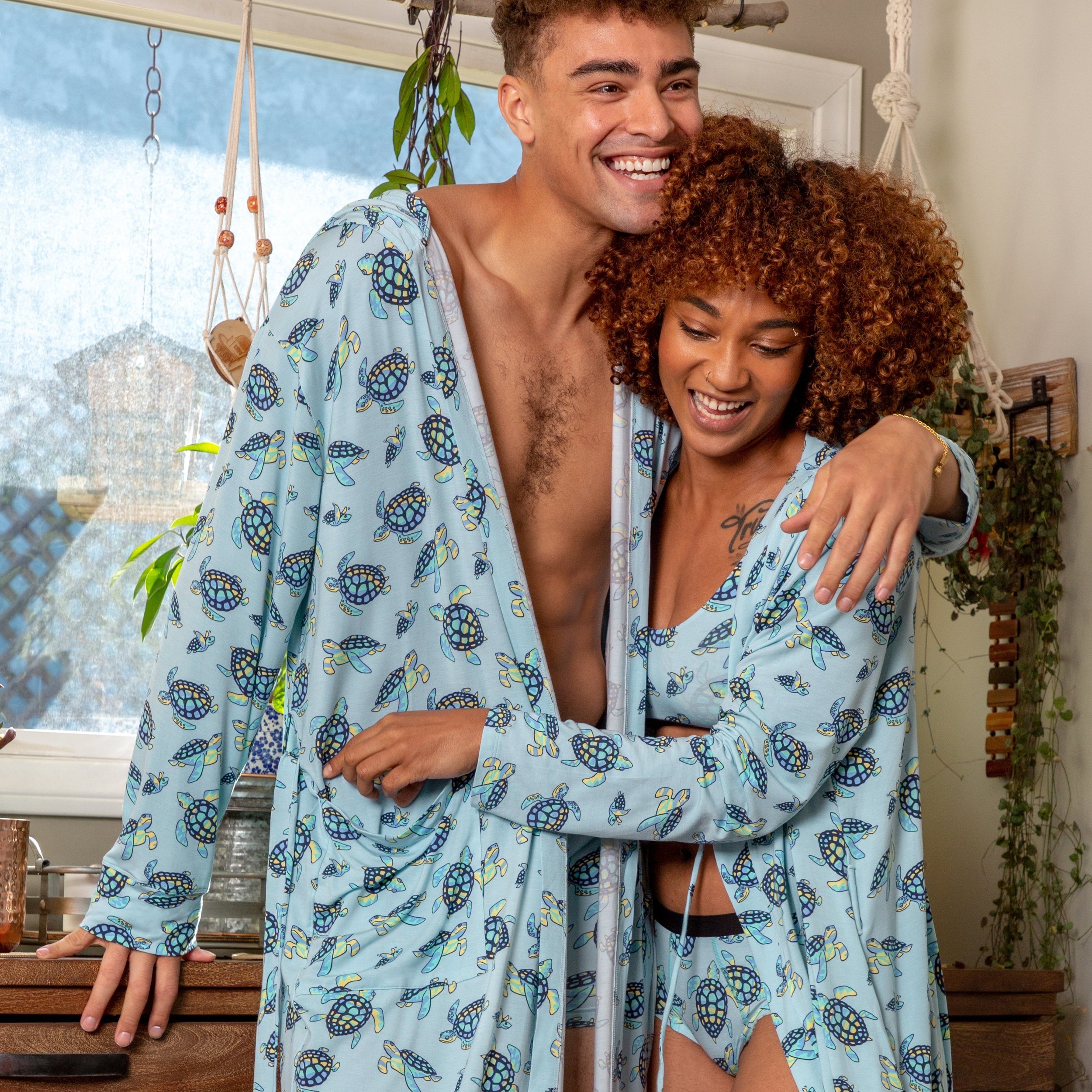 Pjs with matching robe 2025